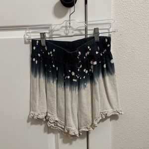 Umgee Black and Cream Ombre High Waist Shorts